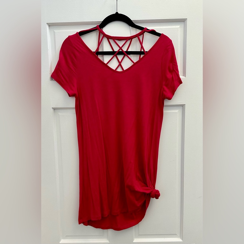 🩷 Venus Cage Neckline Top